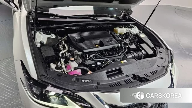 Lexus ES300h 7th generation id 3027036 из Кореи 16