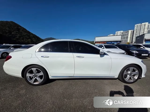 Mercedes-Benz E-Class W213 id 3325376 из Кореи 16