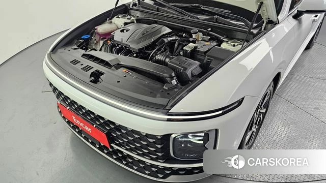 Hyundai Grandeur (GN7) id 3818301 из Кореи 16