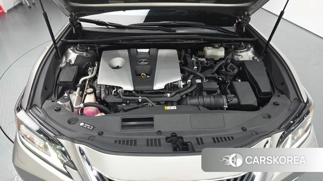 Lexus ES300h 7th generation id 4625347 из Кореи 27