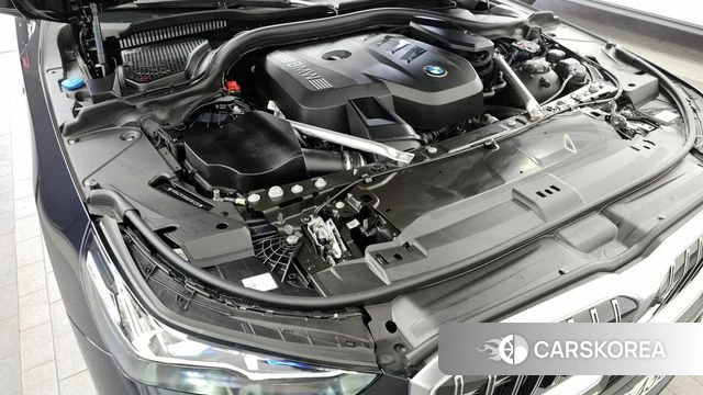 BMW 5 Series (G60) id 3841180 из Кореи 16