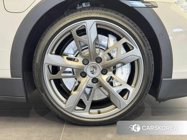 Porsche Taycan id 4194244 из Кореи 16