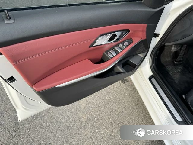 BMW 3 series id 4276999 из Китая 18