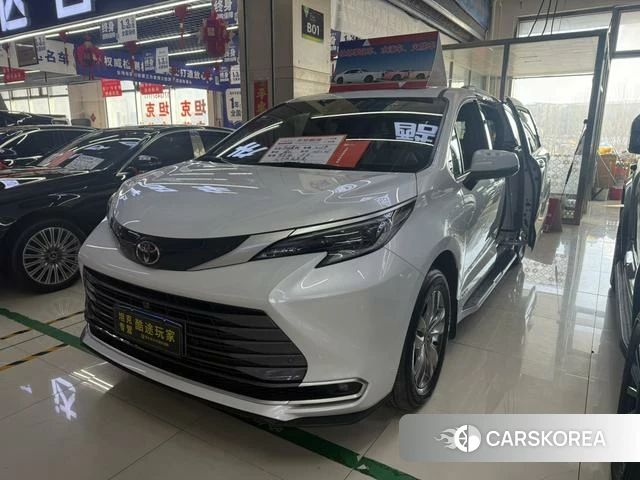 Toyota Saina 2025 Белый из Китая, фото 6