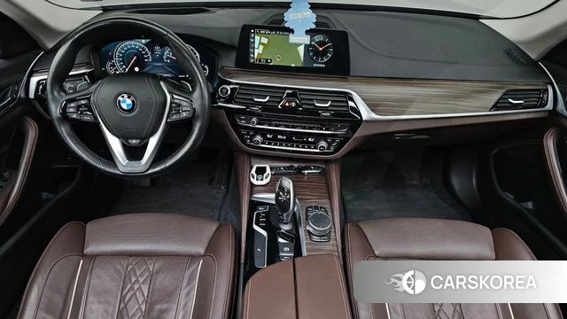 BMW 5 Series (G30) id 4658389 из Кореи 30