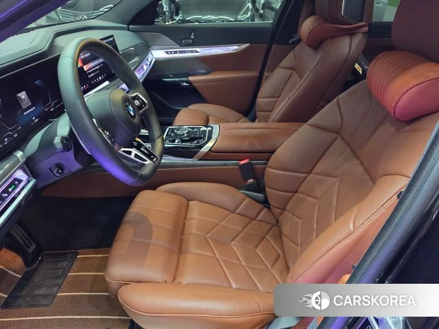BMW 7 Series (G70) id 4017445 из Кореи 16