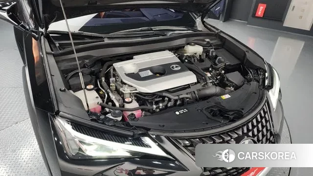 Lexus UX250h id 3593135 из Кореи 16