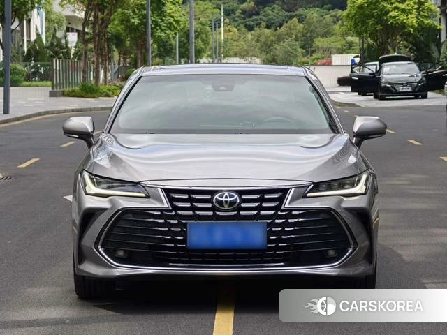 Toyota Asian dragon 2023 Серебристо-серый из Китая, фото 6