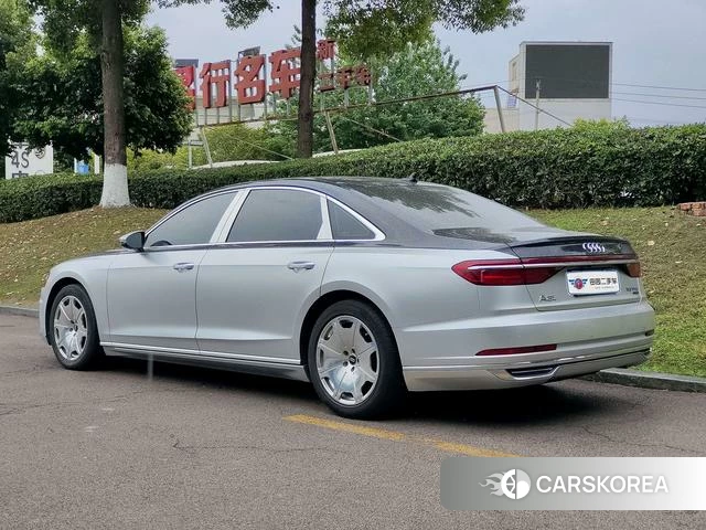 Audi A8 2021 Серебристо-серый из Китая, фото 6
