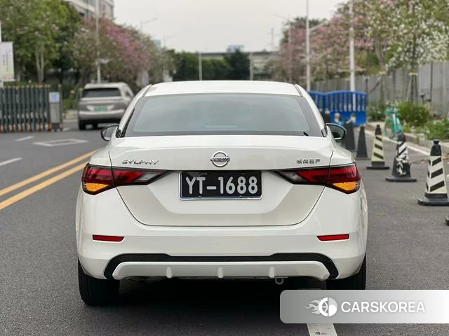 Nissan Xuan Yi 2022 Белый из Китая, фото 6