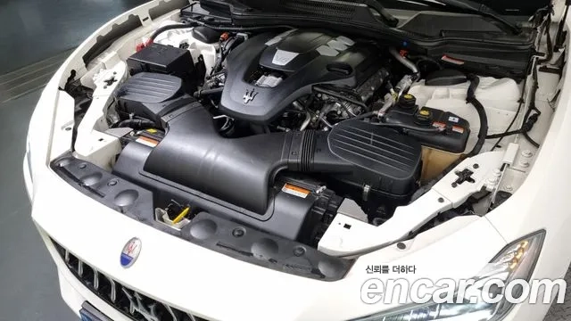 Maserati Ghibli id 2875502 из Кореи 16