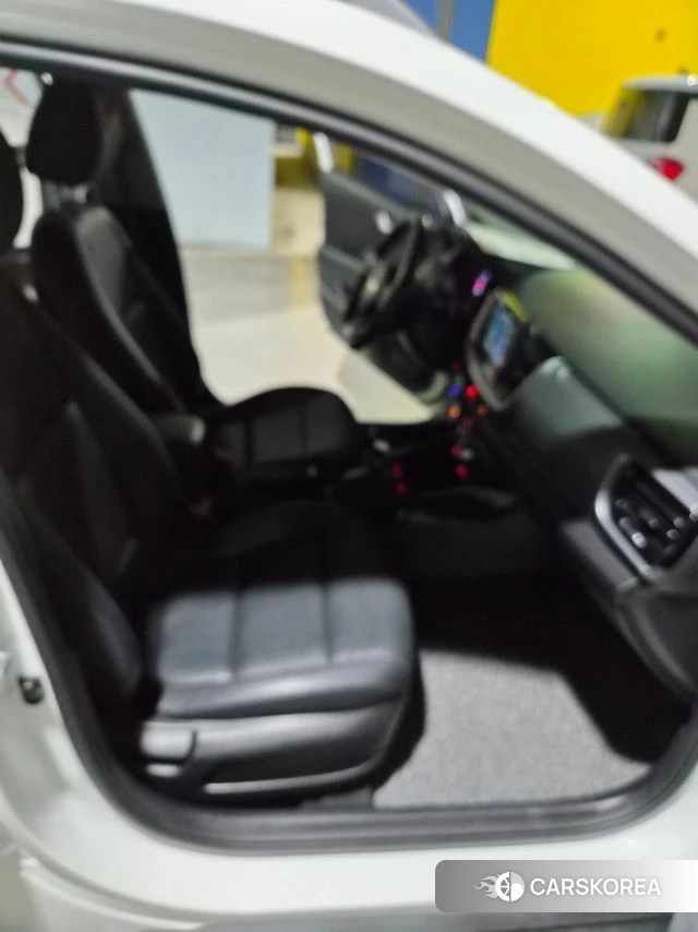 Kia Stonic id 4483006 из Кореи 16