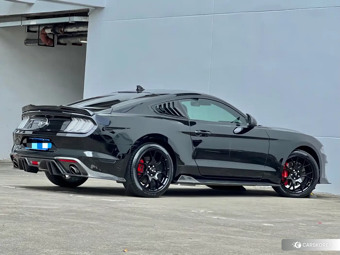 Ford Mustang 2021 Черный из Китая, фото 6