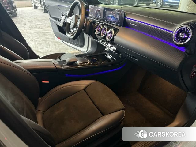 Mercedes-Benz Class A 2021 Белый из Китая, фото 6