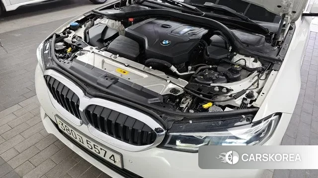 BMW 3 Series (G20) id 3691772 из Кореи 16