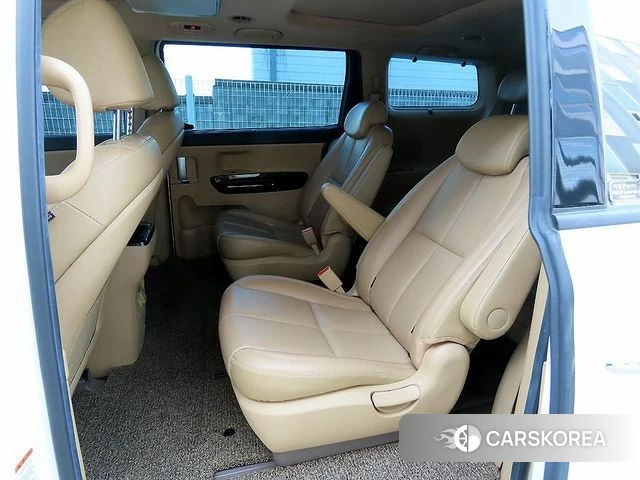 Kia The New Carnival id 4232638 из Кореи 16