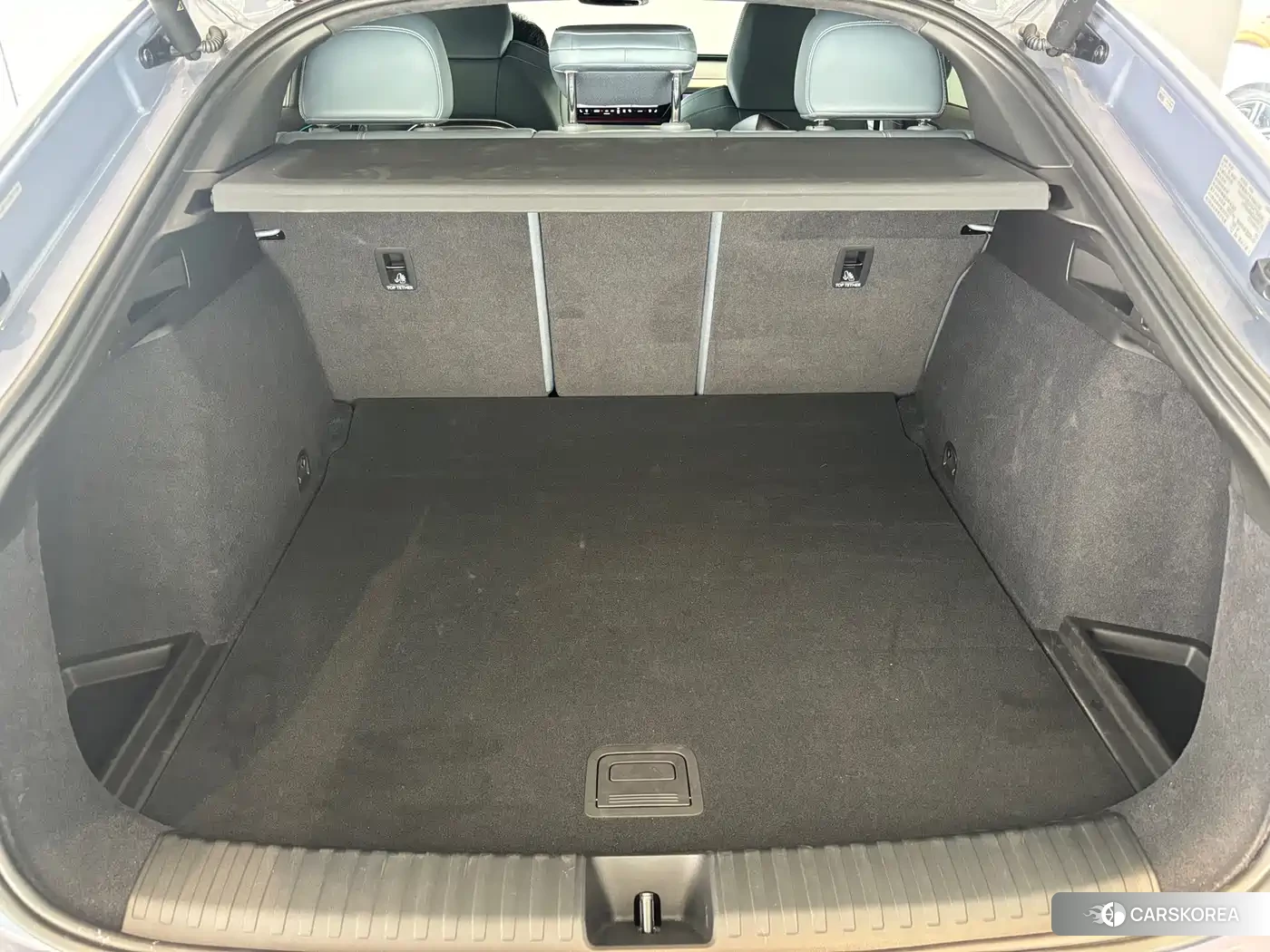 Audi Q6L Sportback e-tron id 4546111 из Китая 9