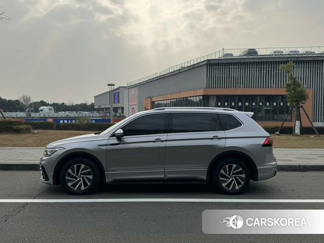 Volkswagen Tiguan L PHEV id 4260094 из Китая 8