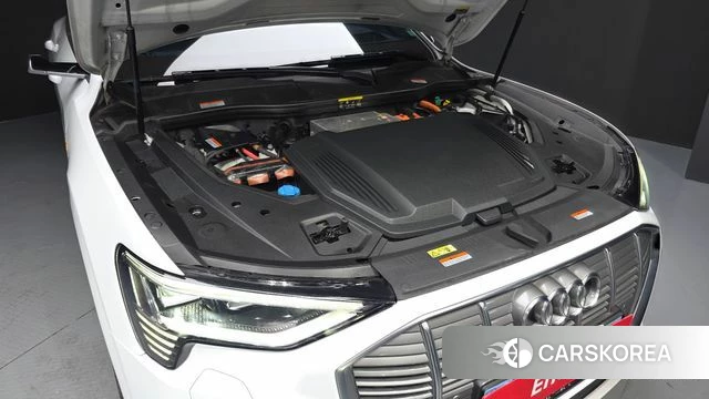 Audi e-Tron id 4476737 из Кореи 16