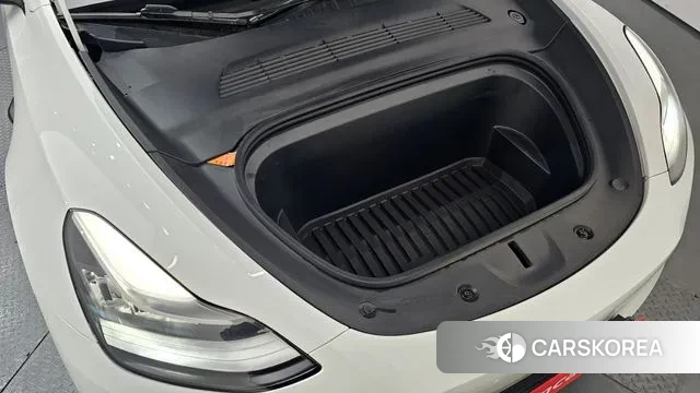 Tesla Model Y id 3591963 из Кореи 16