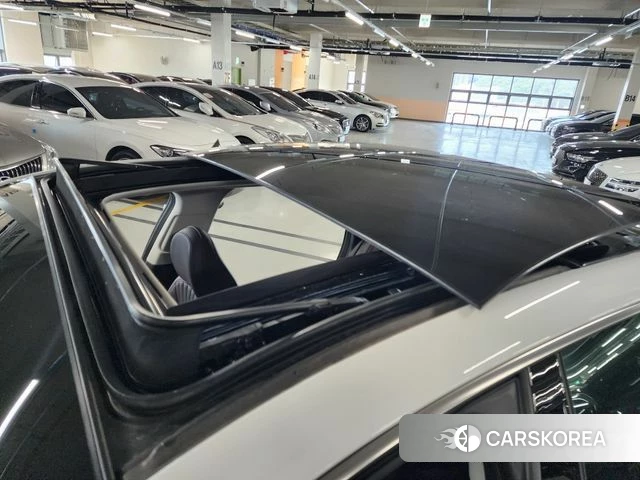 Hyundai Grandeur (GN7) id 3914871 из Кореи 16