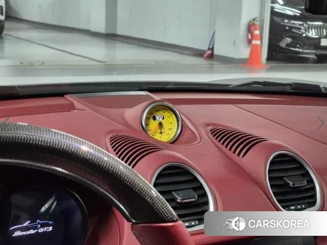 Porsche 718 Boxster 2022 Серебристо-серый из Кореи, фото 6