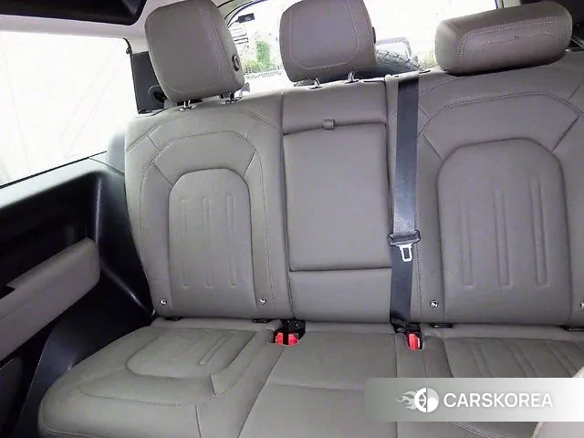 Land Rover Defender (L663) id 3152589 из Кореи 15