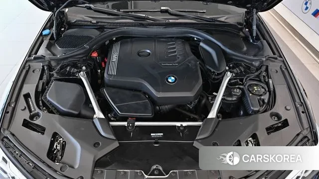 BMW 5 Series (G30) id 3518179 из Кореи 16