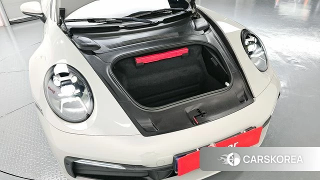 Porsche 911(992) id 3879032 из Кореи 16