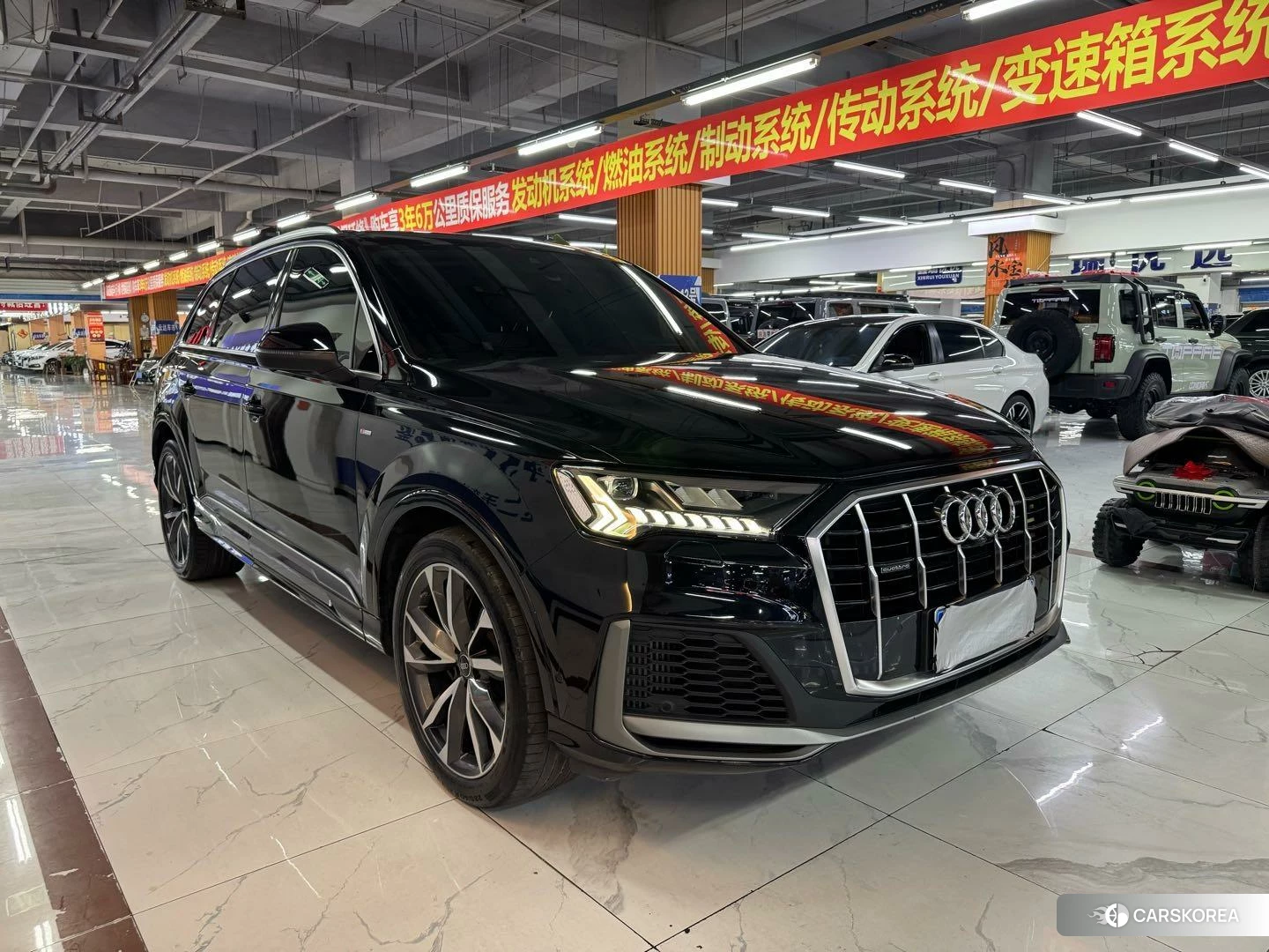 Audi Q7 2020 Черный из Китая, фото 6