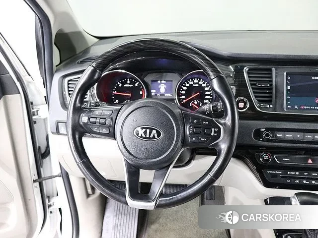 Kia The New Carnival id 3687326 из Кореи 16