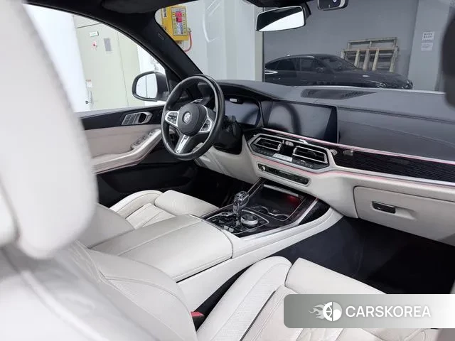 BMW X7 (G07) 2022 Белый из Кореи, фото 6