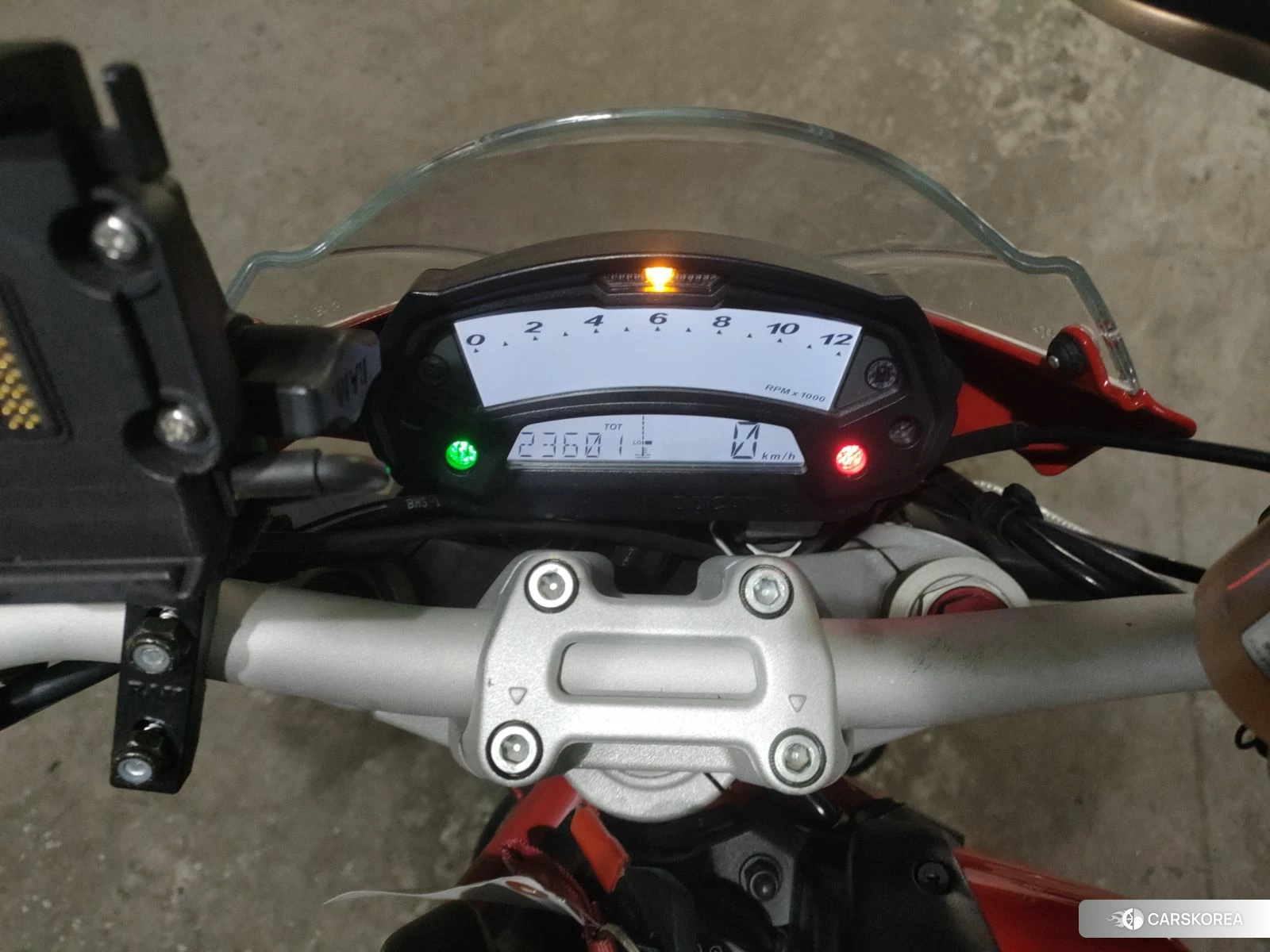 Ducati MONSTER 1100 EVO id 3951587 из Японии 6