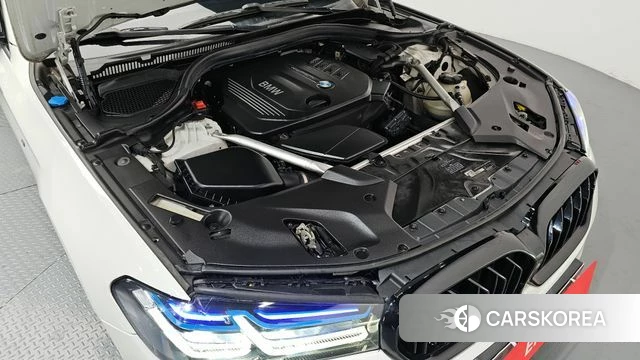 BMW 5 Series (G30) id 3829219 из Кореи 16