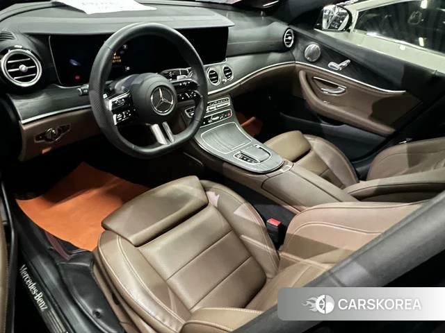 Mercedes-Benz E-class 2023 Черный из Китая, фото 6