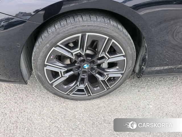 BMW 5 series 2025 Черный из Китая, фото 6