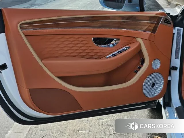 Bentley Continental GT 4th Generation id 3310018 из Кореи 16