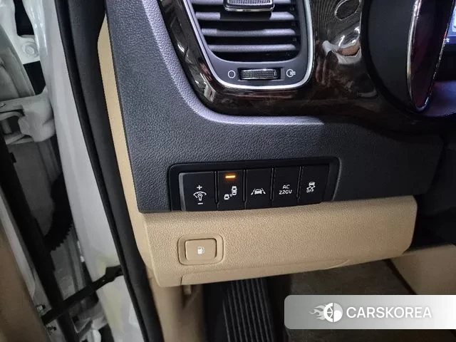 Kia The New Carnival id 3239022 из Кореи 15