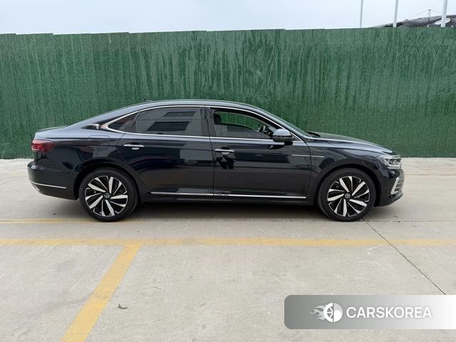 Volkswagen Passat id 4240831 из Китая 18