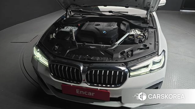 BMW 5 Series (G30) id 4303033 из Кореи 31
