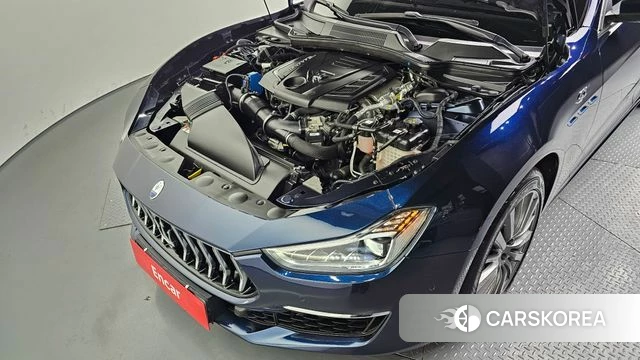 Maserati Ghibli id 4415524 из Кореи 26