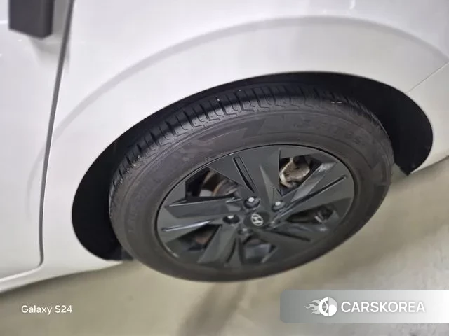 Hyundai Avante Hybrid (CN7) id 3354848 из Кореи 12