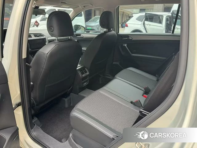 Volkswagen Tiguan L 2021 Шампань из Китая, фото 6