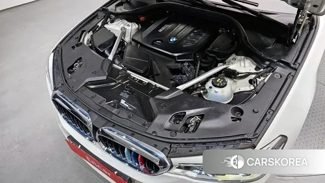 BMW 5 Series (G30) id 3709453 из Кореи 16