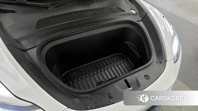 Tesla Model Y id 3003637 из Кореи 16