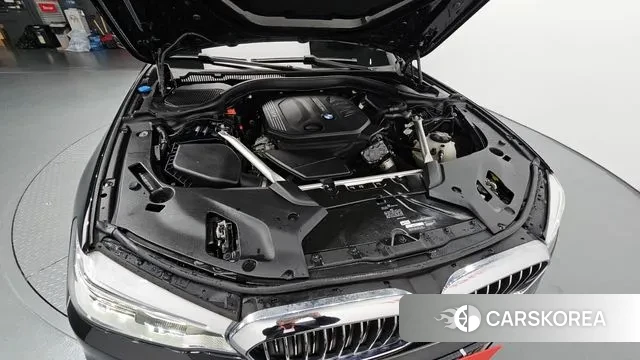 BMW 5 Series (G30) id 3307529 из Кореи 16