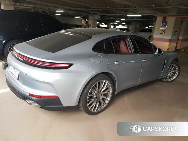 Porsche Panamera (976) 2024 Серебряный из Кореи, фото 6