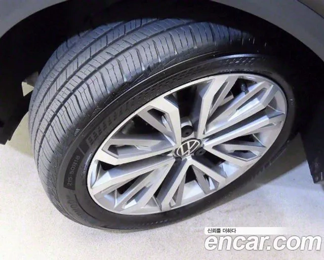 Volkswagen T-Roc id 2906060 из Кореи 16