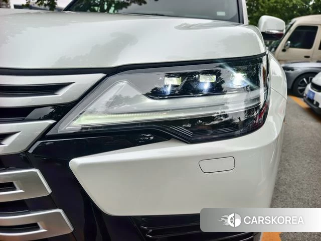 Lexus LX id 4272333 из Китая 17