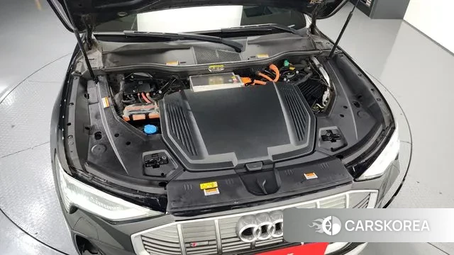 Audi e-Tron id 3529672 из Кореи 16